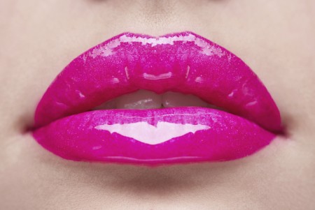 embedded_Neon_Lips_Makeup_Tips