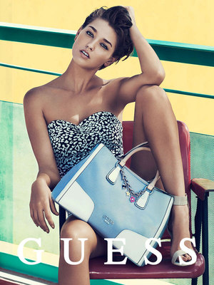 embedded_guess-spring-accessories-2014-campaign_2