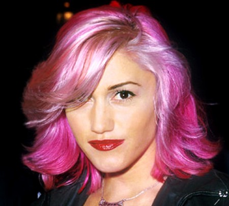 embedded_gwen_stefani_with_pink_hair_color