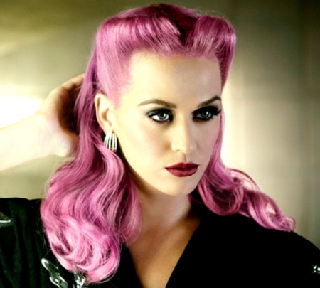 embedded_katy_perry-with_pink_hair_color