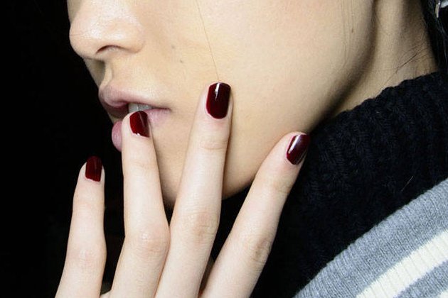 embedded_dark_red_nail_color_fall_2014