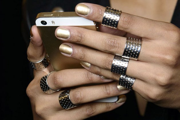 embedded_gold_nail_color_fall_2014