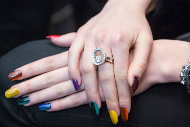 embedded_multi_color_nails_fall_2014