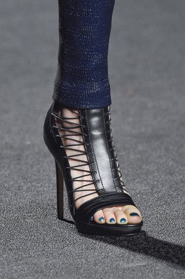 embedded_laced_sandals_fall_2015_monique_lhuillier