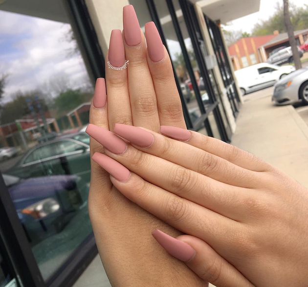 embedded_matte_nude_nail_polish