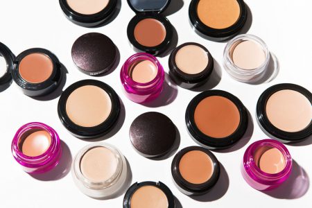slider_1_-_the_best_concealers_that_come_in_pots