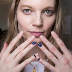10-zadig-et-voltaire-fall-2017-nude-nails-blue-accents-black-bands