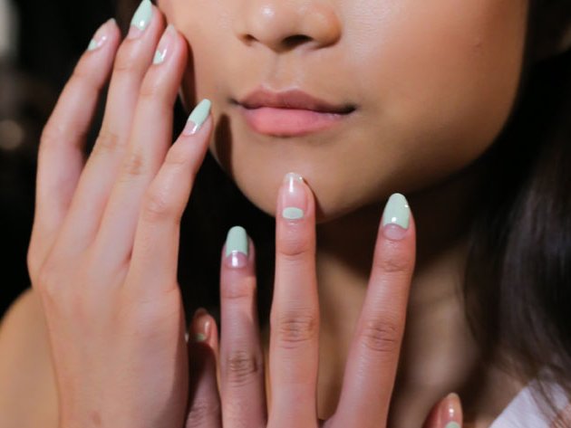 embedded_charlotte_ronson_spring_2015_nail_trends